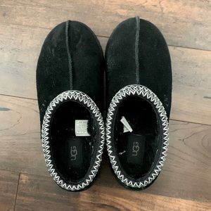 UGG Tasman Black Suede Slippers SZ 7